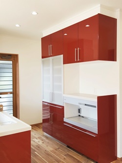 無垢のフローリングが気持ちいいＺＥＨの家