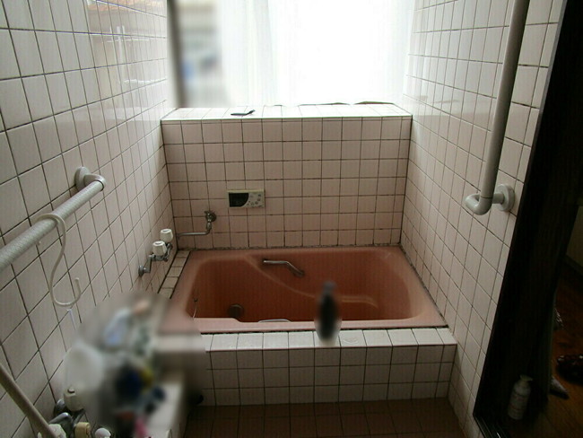 空間を生かして収納スペースをプラス